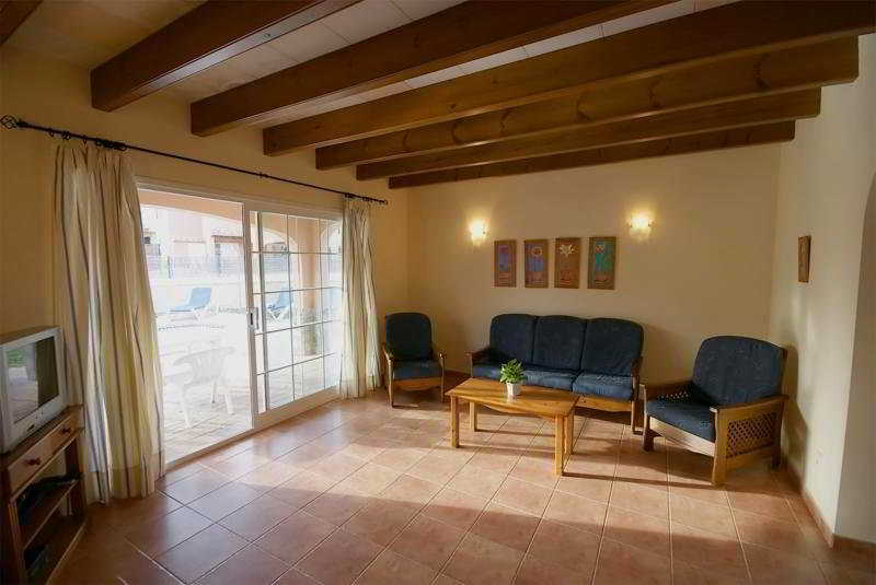Hotel Zona Cala'n Blanes 4*